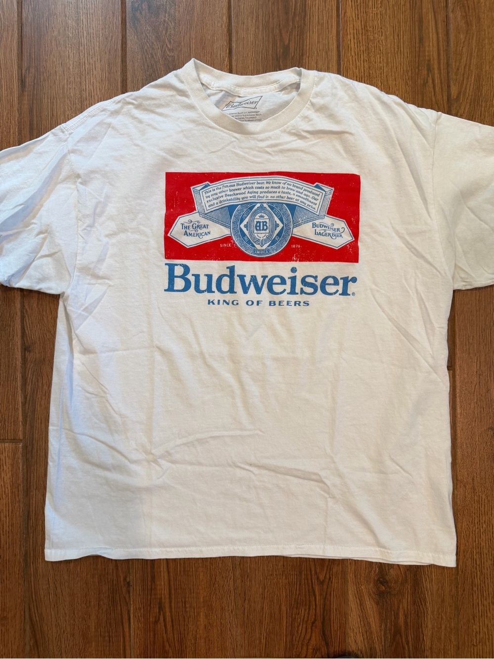 Budweiser Men’s White Short Sleeve Graphic Tee / large